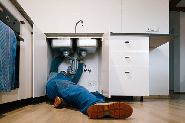 Professional Leak Detection technician working in Hartstown, PA